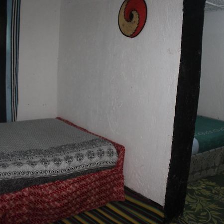 Under Volcanoes View Guest House Nyarugina Екстериор снимка